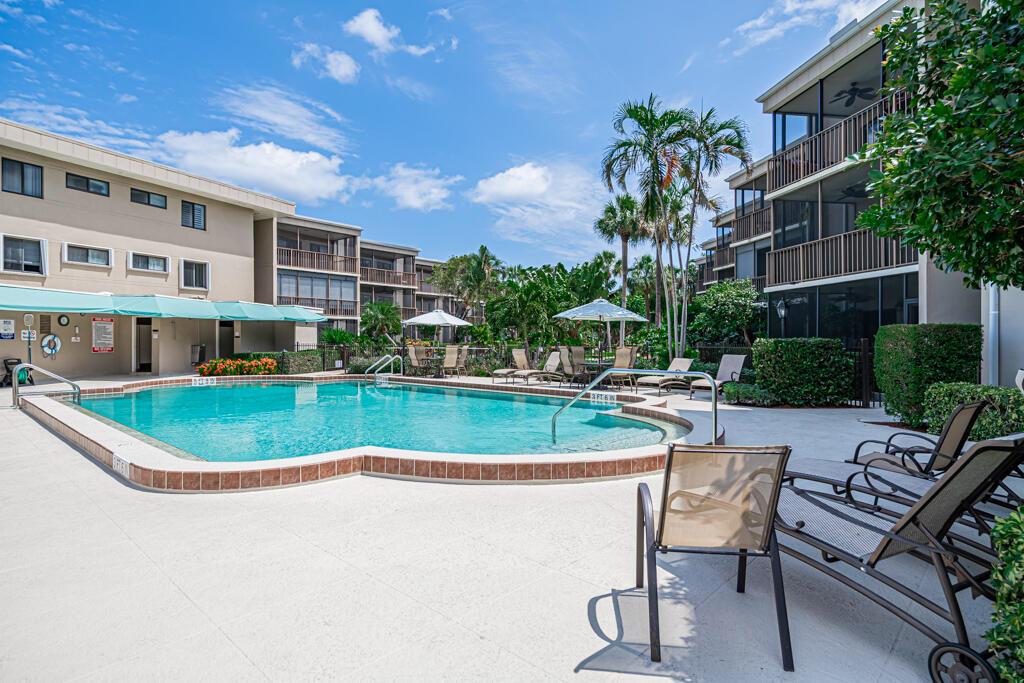 SOUTHGATE CONDO - Residential