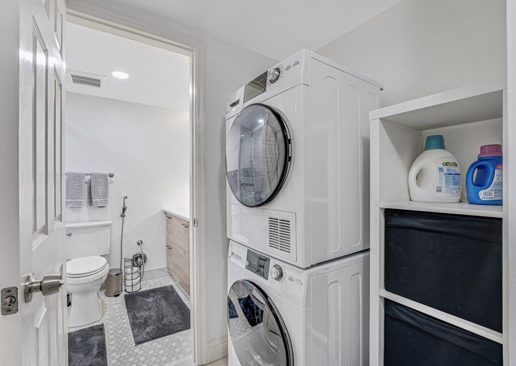 SOUTHGATE CONDO - Residential