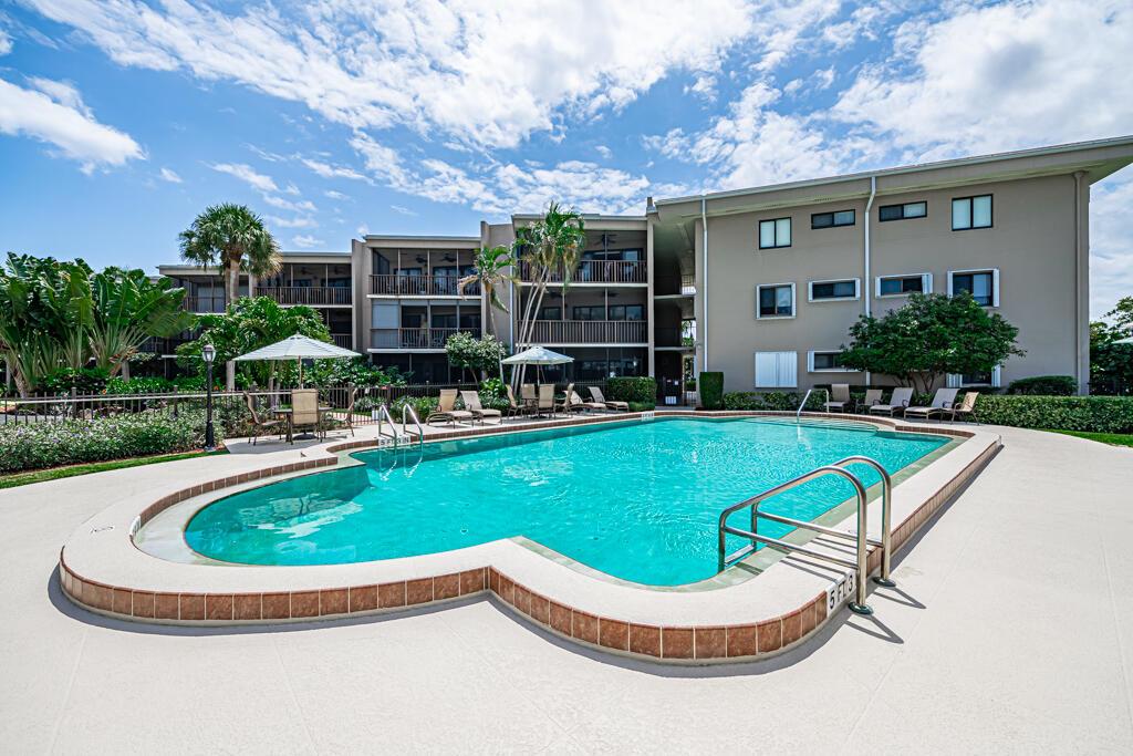 SOUTHGATE CONDO - Residential