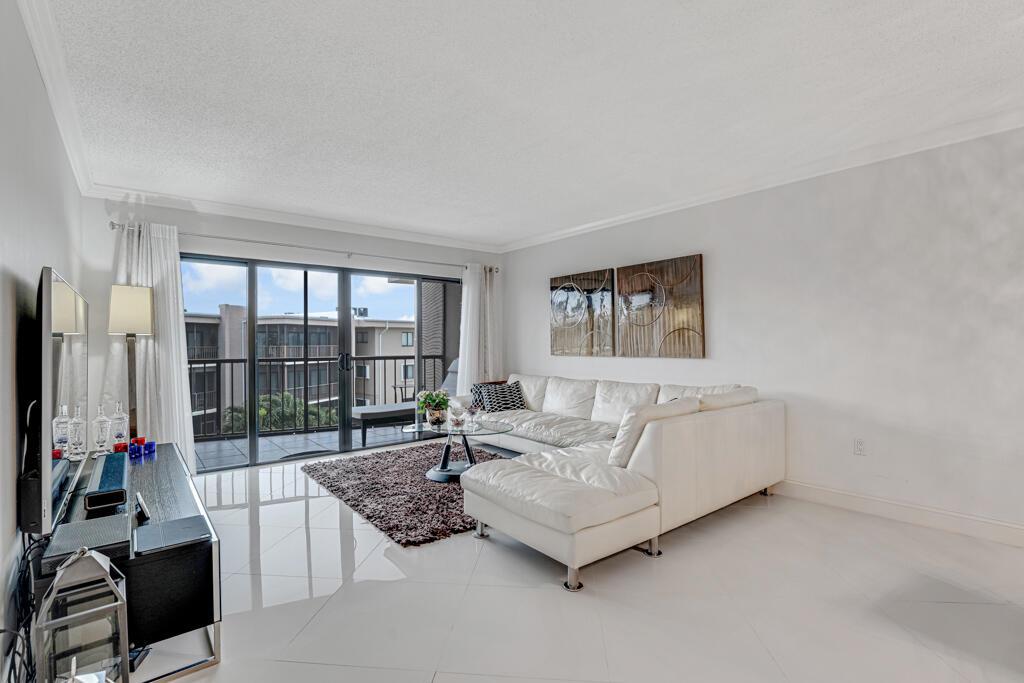 SOUTHGATE CONDO - Residential