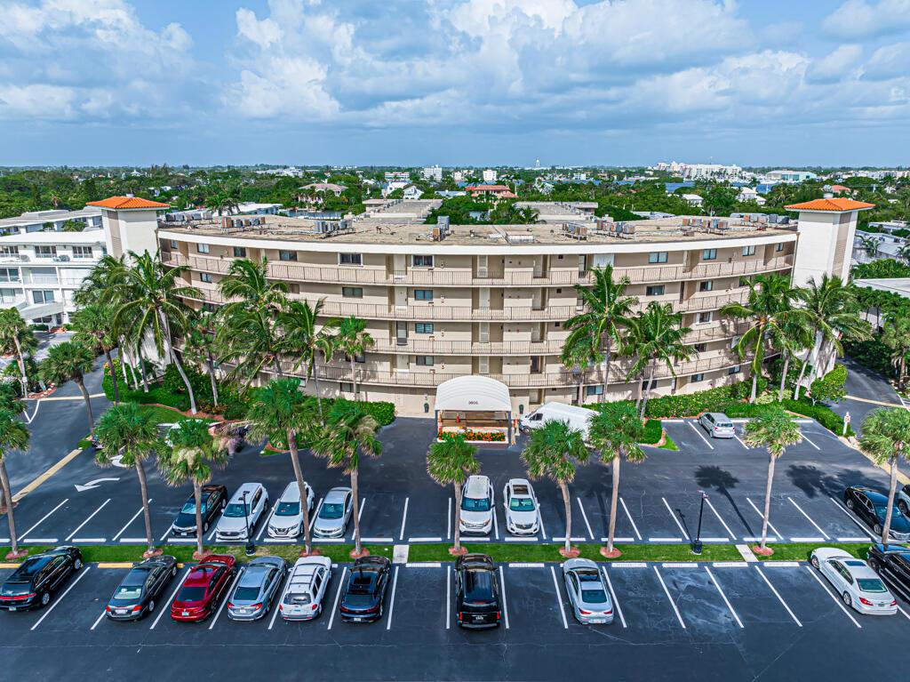 SOUTHGATE CONDO - Residential
