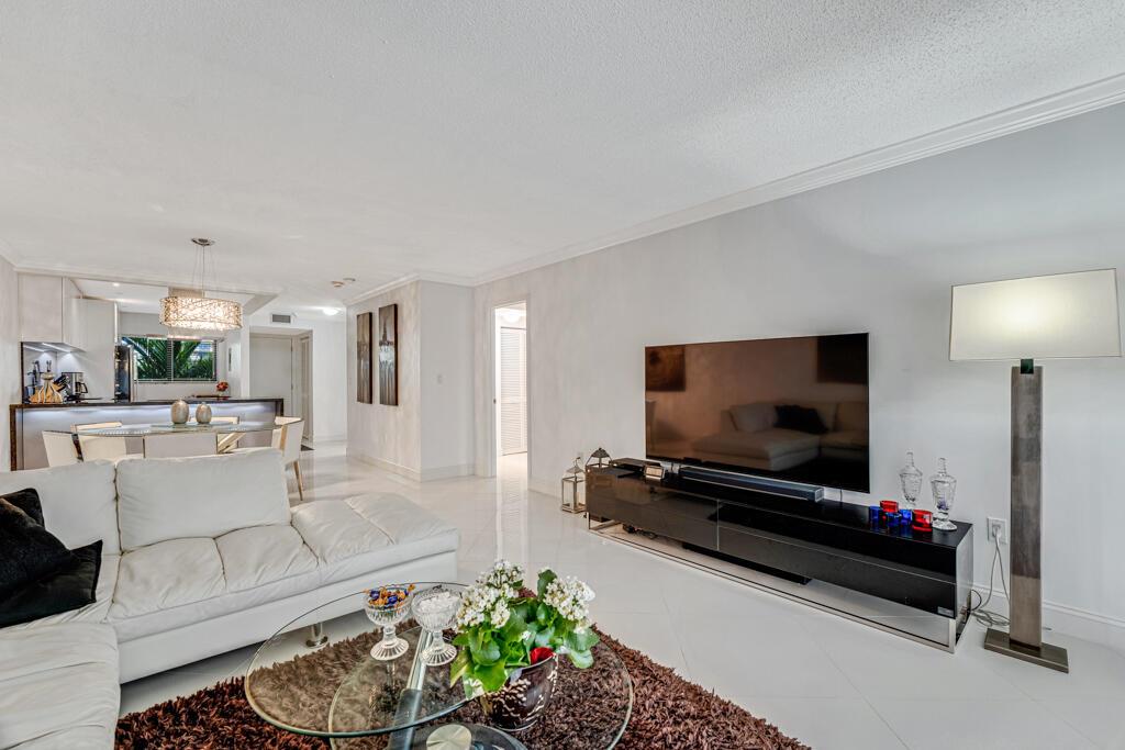 SOUTHGATE CONDO - Residential