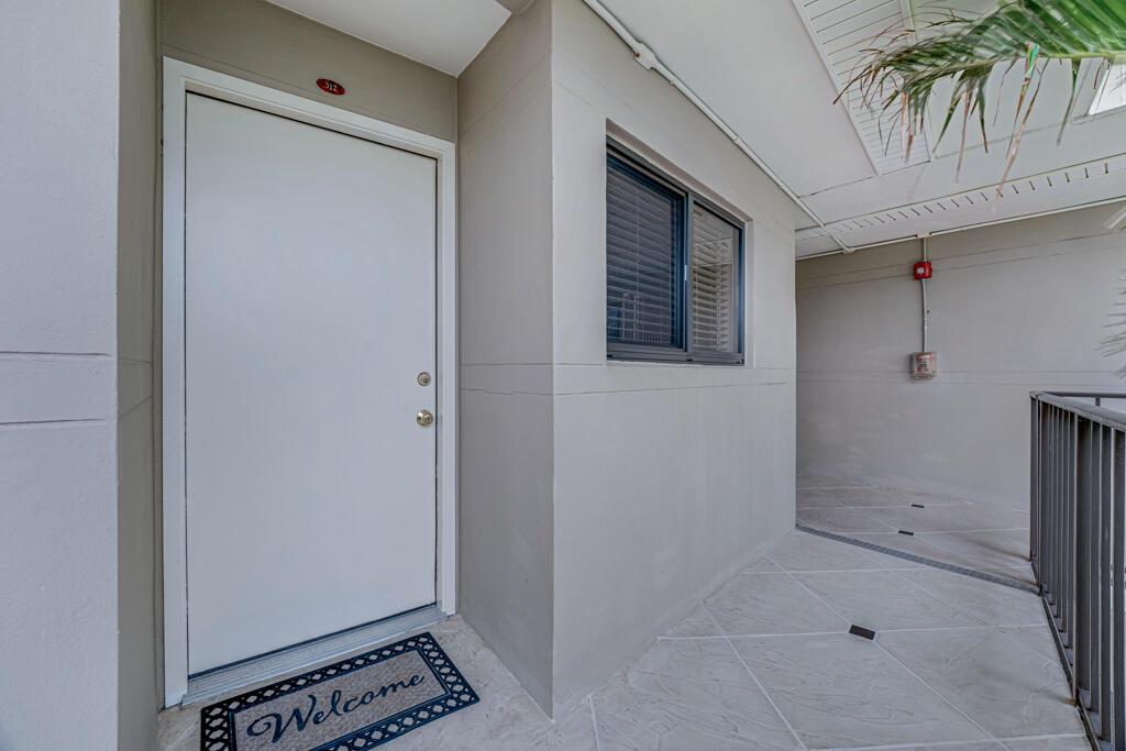 SOUTHGATE CONDO - Residential