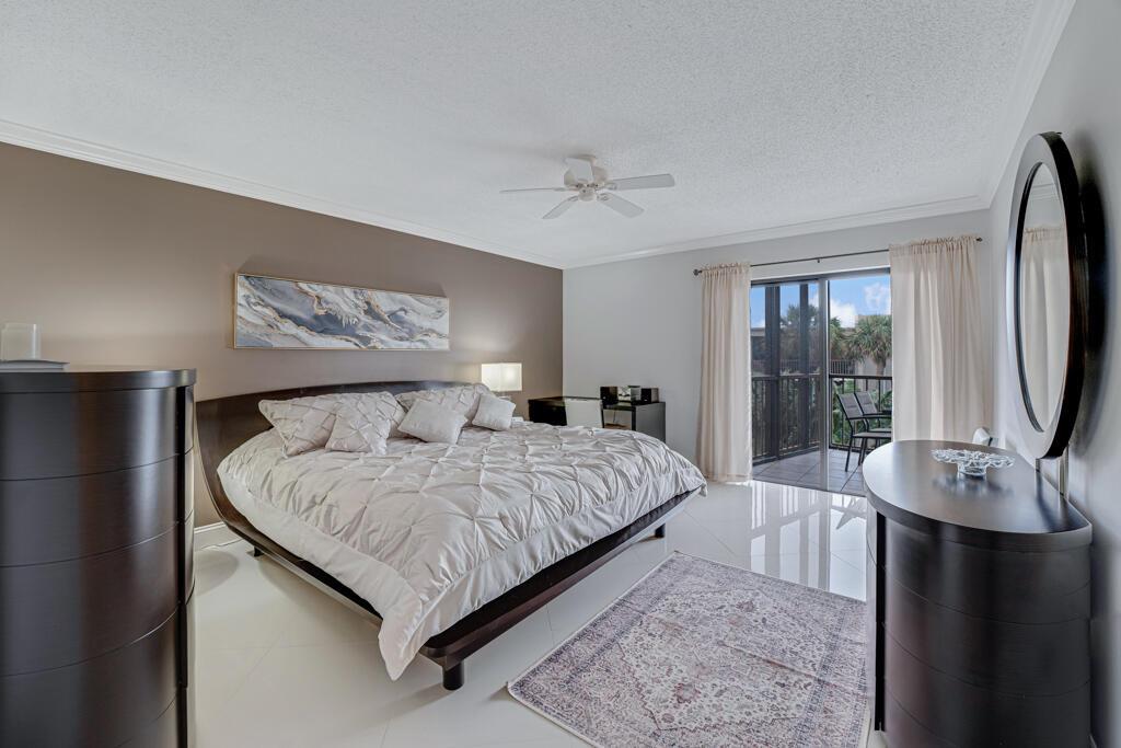 SOUTHGATE CONDO - Residential