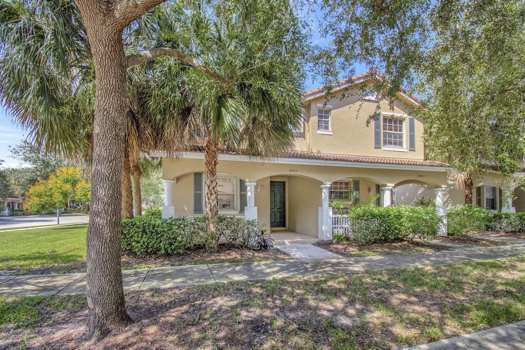 Photo of 1406 W Wickham Circle #C, Delray Beach, FL 33445 (MLS # R11025266)