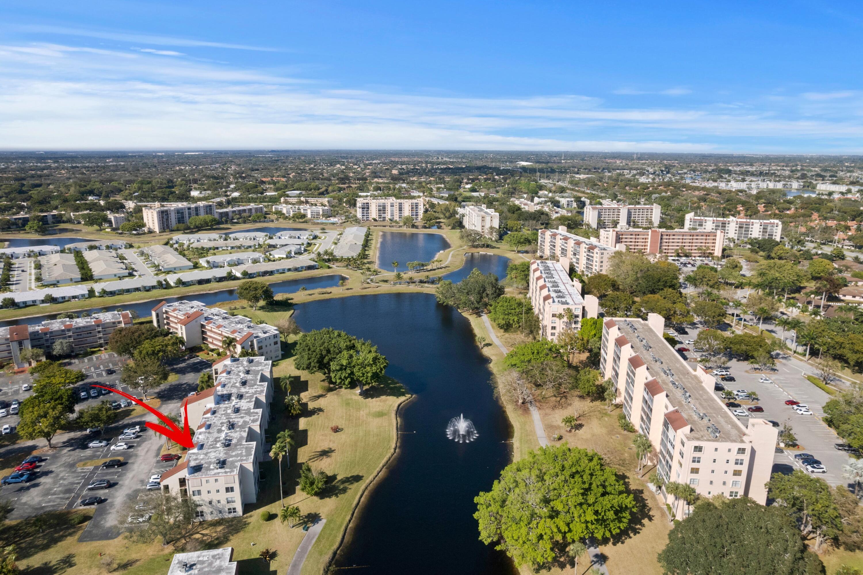 VILLAGES OF ORIOLE ABBEY CONDO - Residential