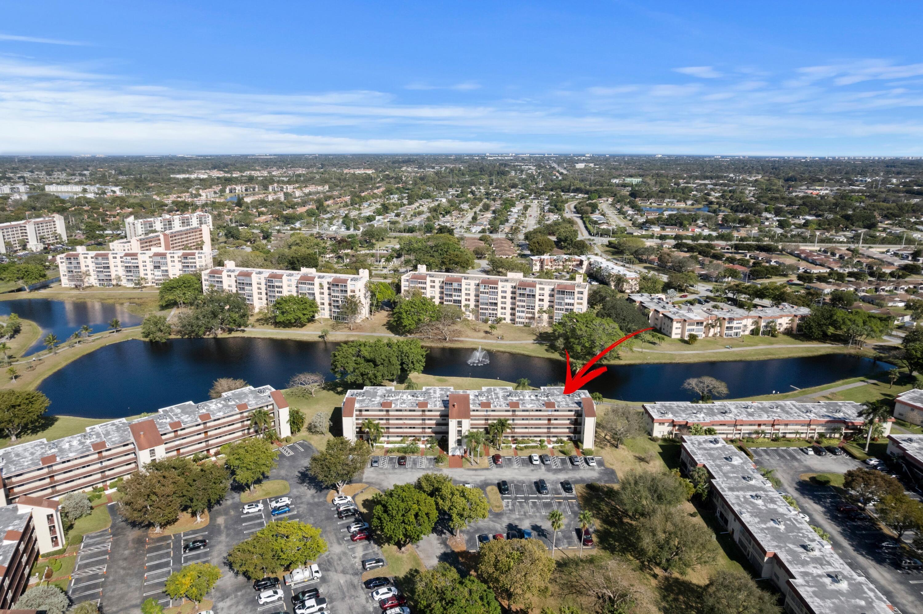 VILLAGES OF ORIOLE ABBEY CONDO - Residential