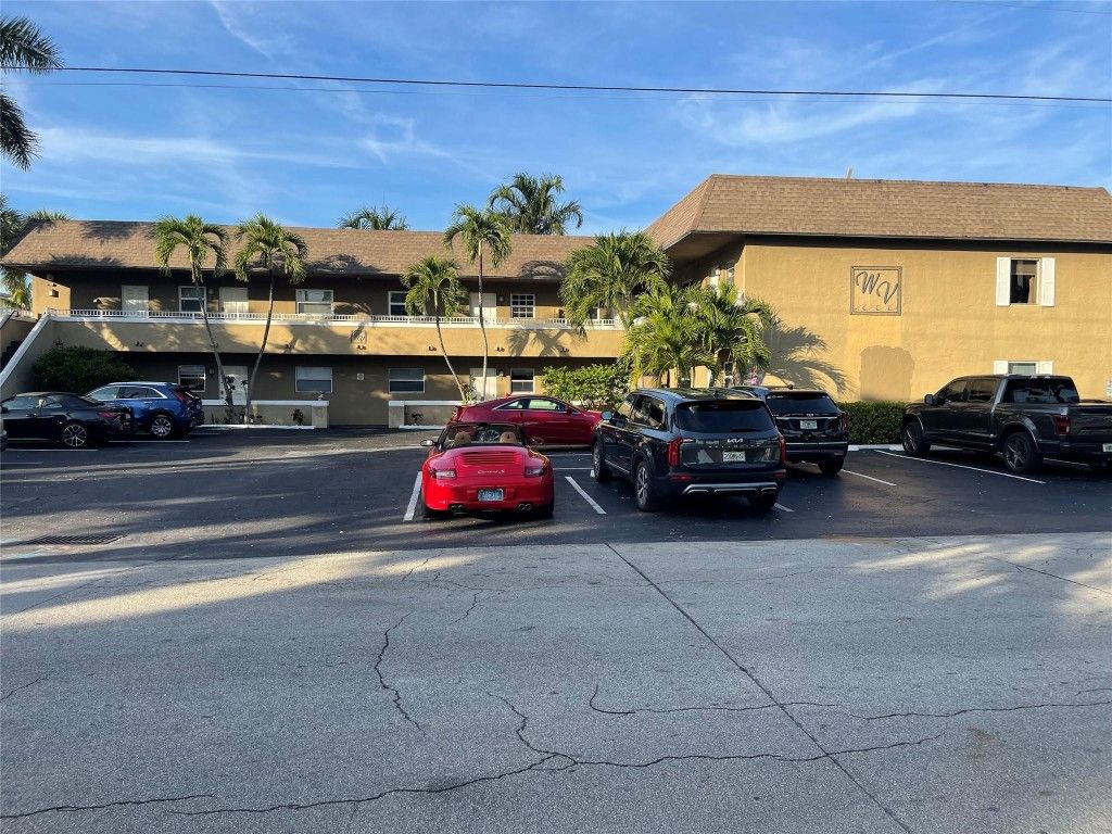Photo of 2901 NE 51st Street #10, Fort Lauderdale, FL 33308 (MLS # F10539751)