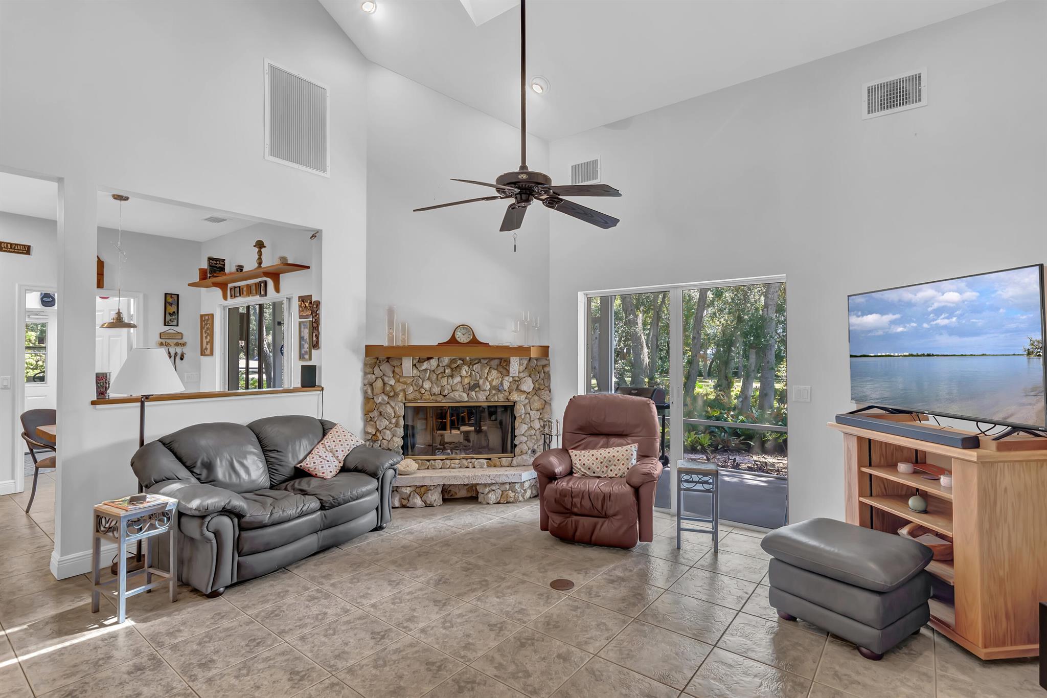 Citrus Hideaway - Residential