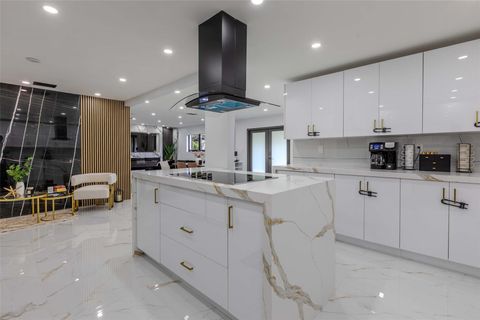 2633 NW Taft Street Hollywood FL 33020