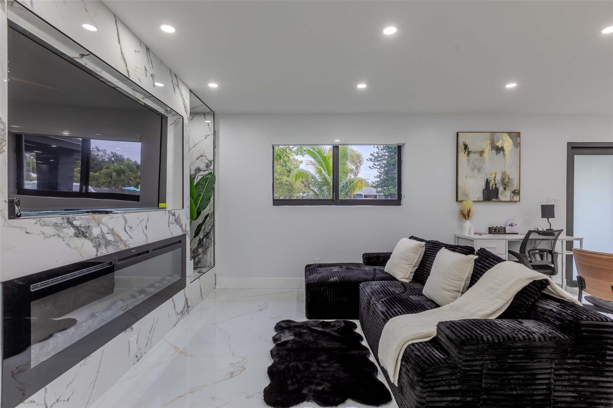 Cranston Terrace 28-14 B - Residential