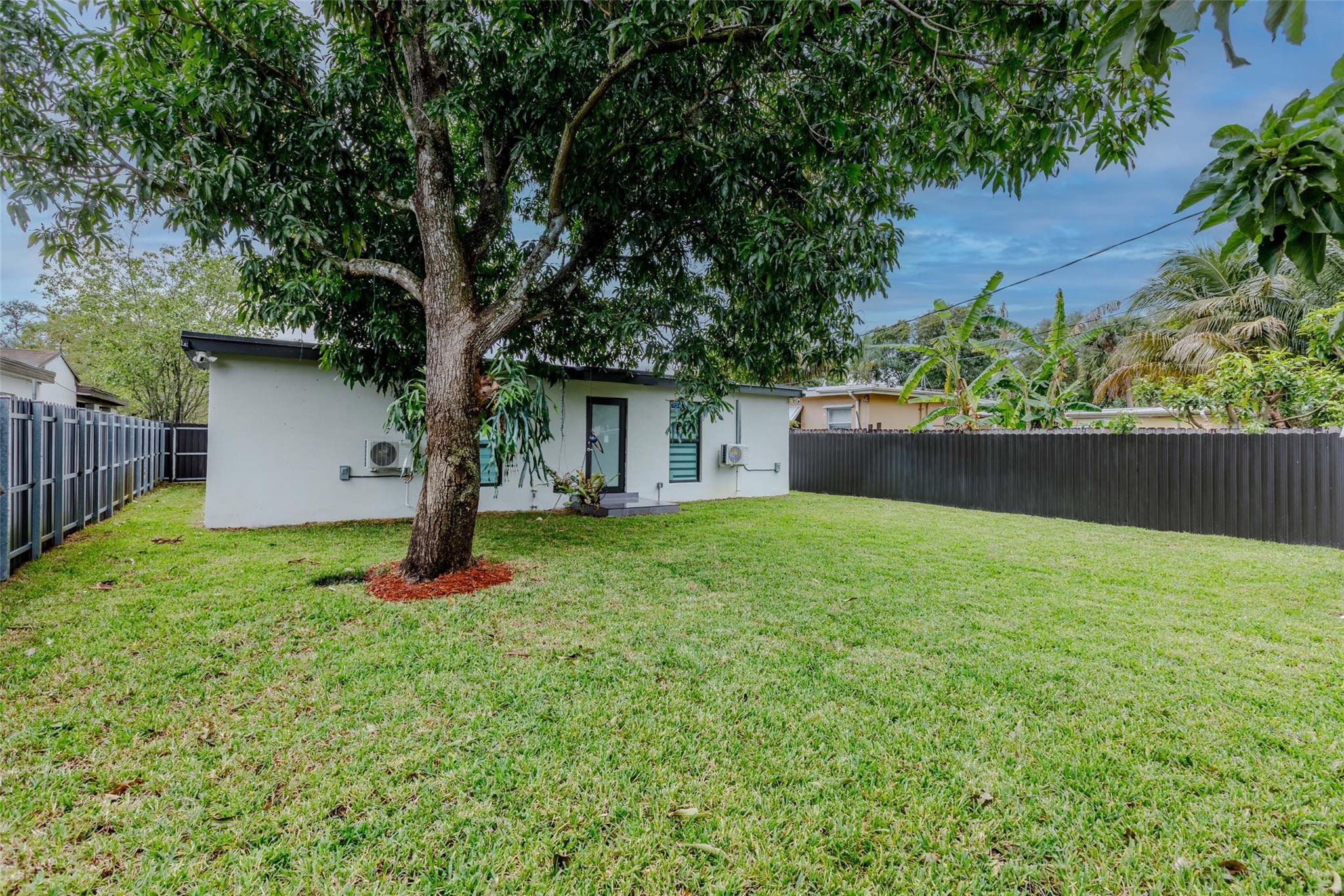 Cranston Terrace 28-14 B - Residential