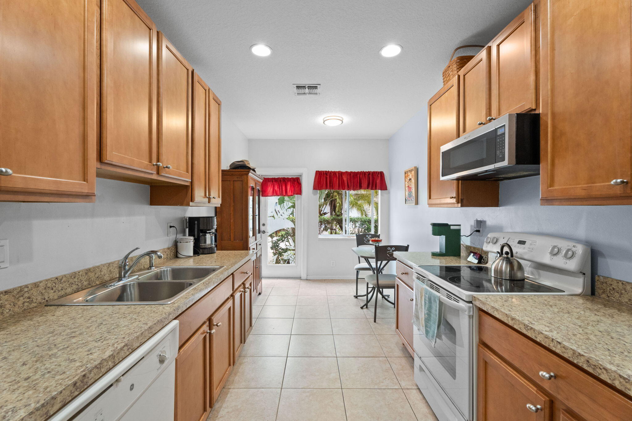 EAST LAKE VILLAGE NO 3 - Residential