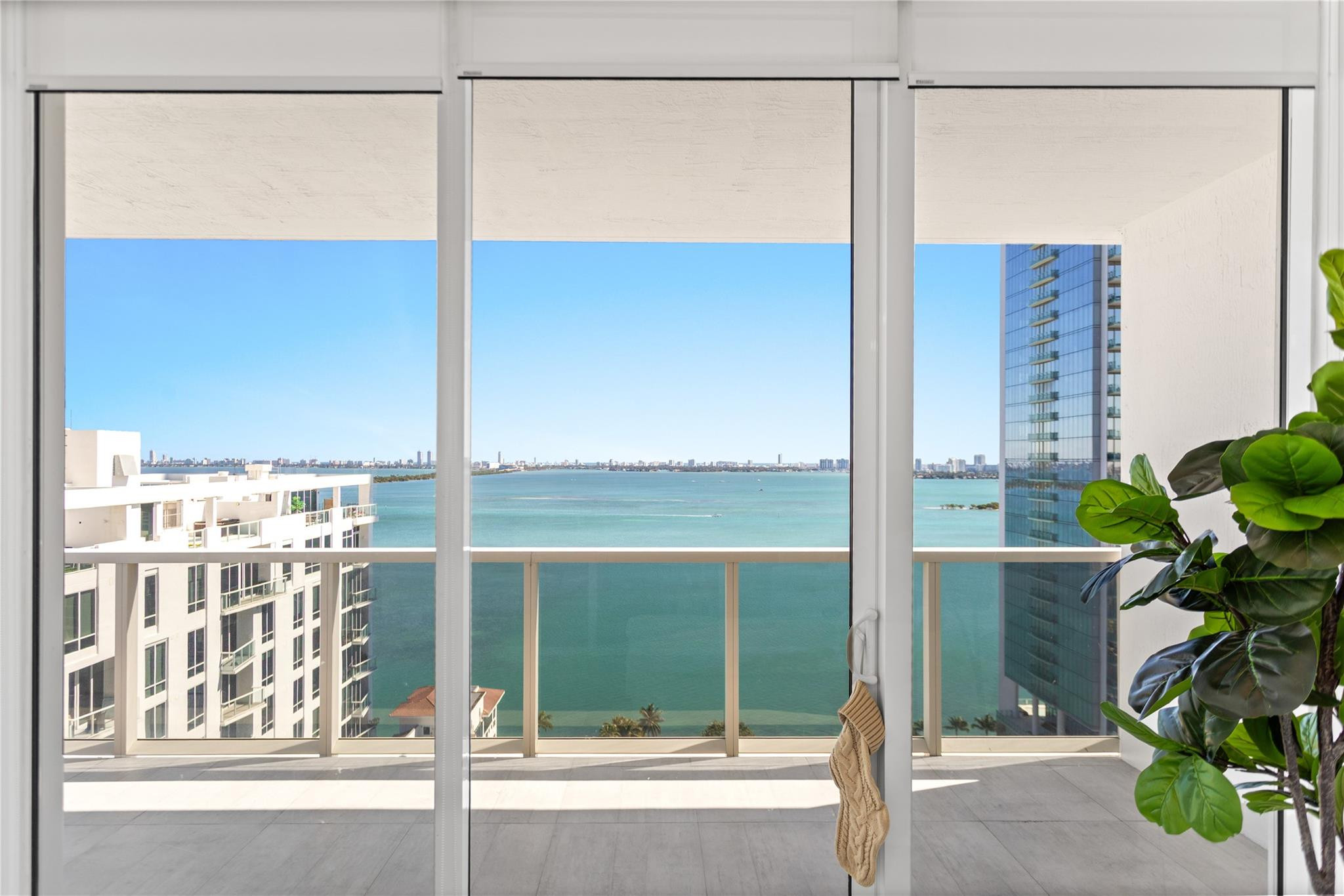 BAY HOUSE - Residential