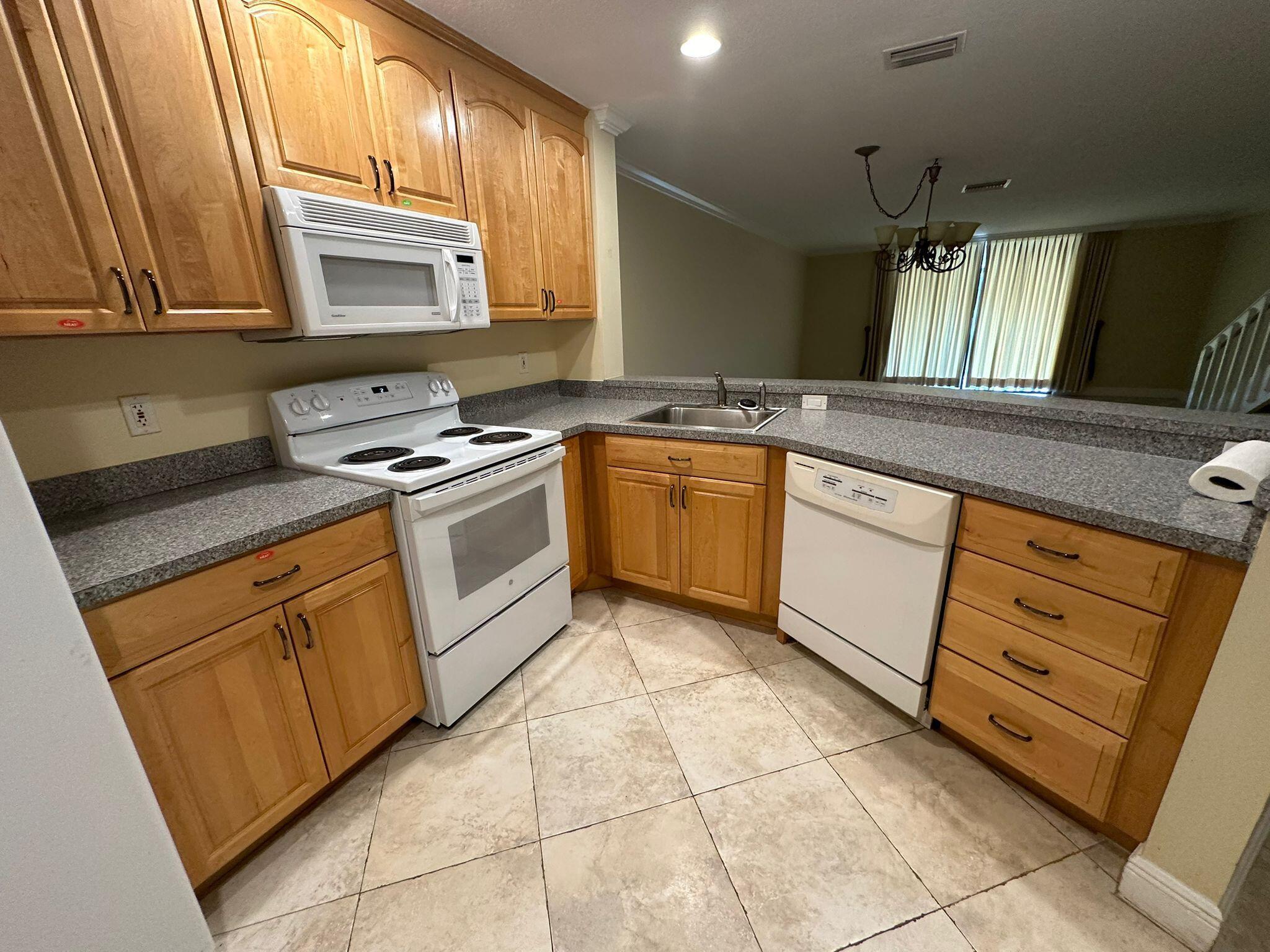 7630 Lago Del Mar Drive 5