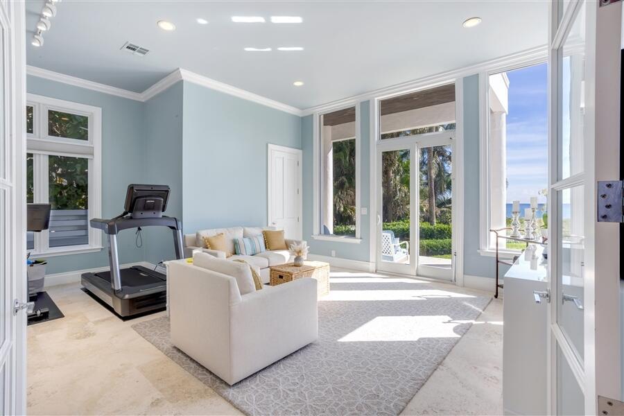 PALM BEACH SHORE ACRES - Residential