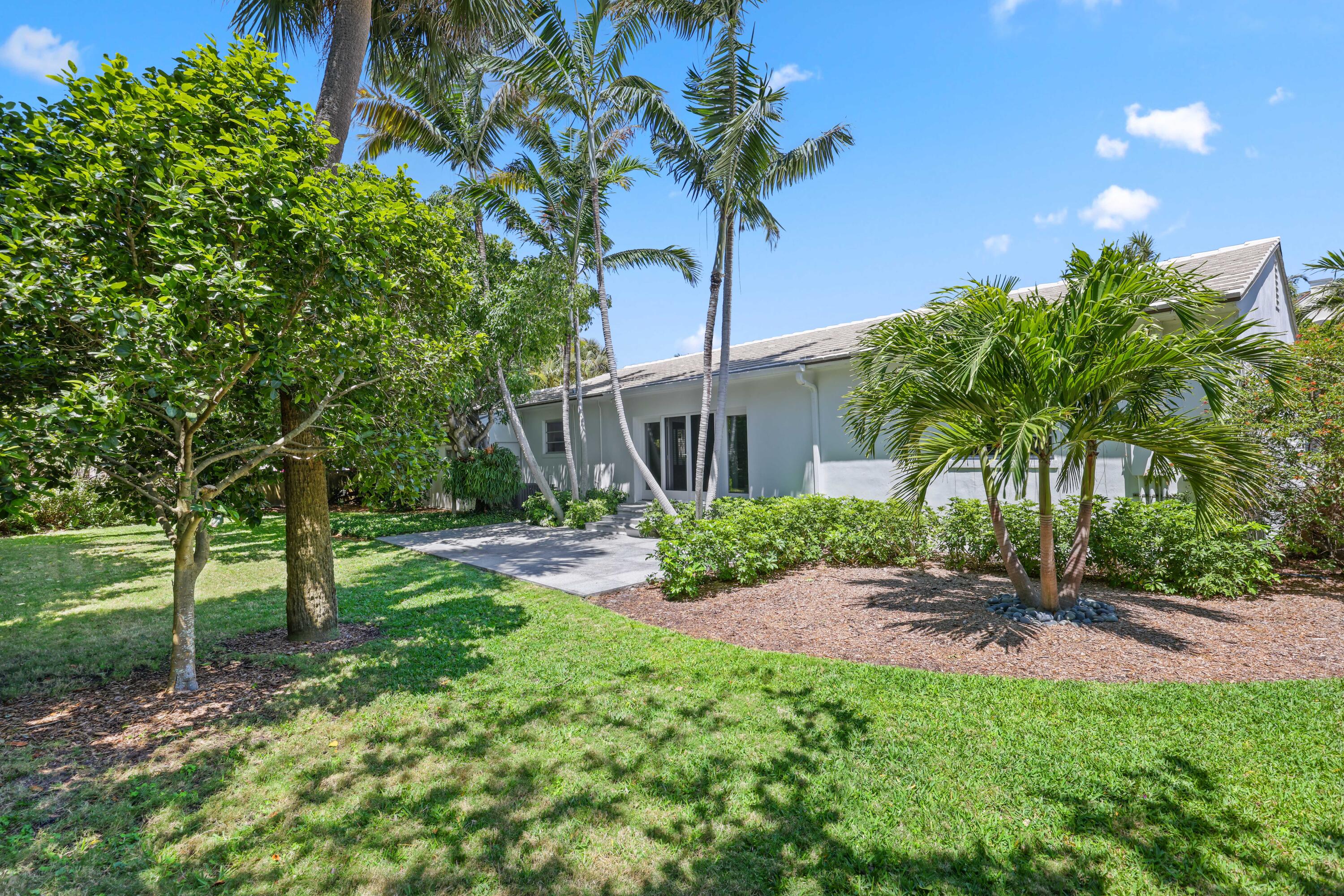 BELLO LIDO - Residential Lease