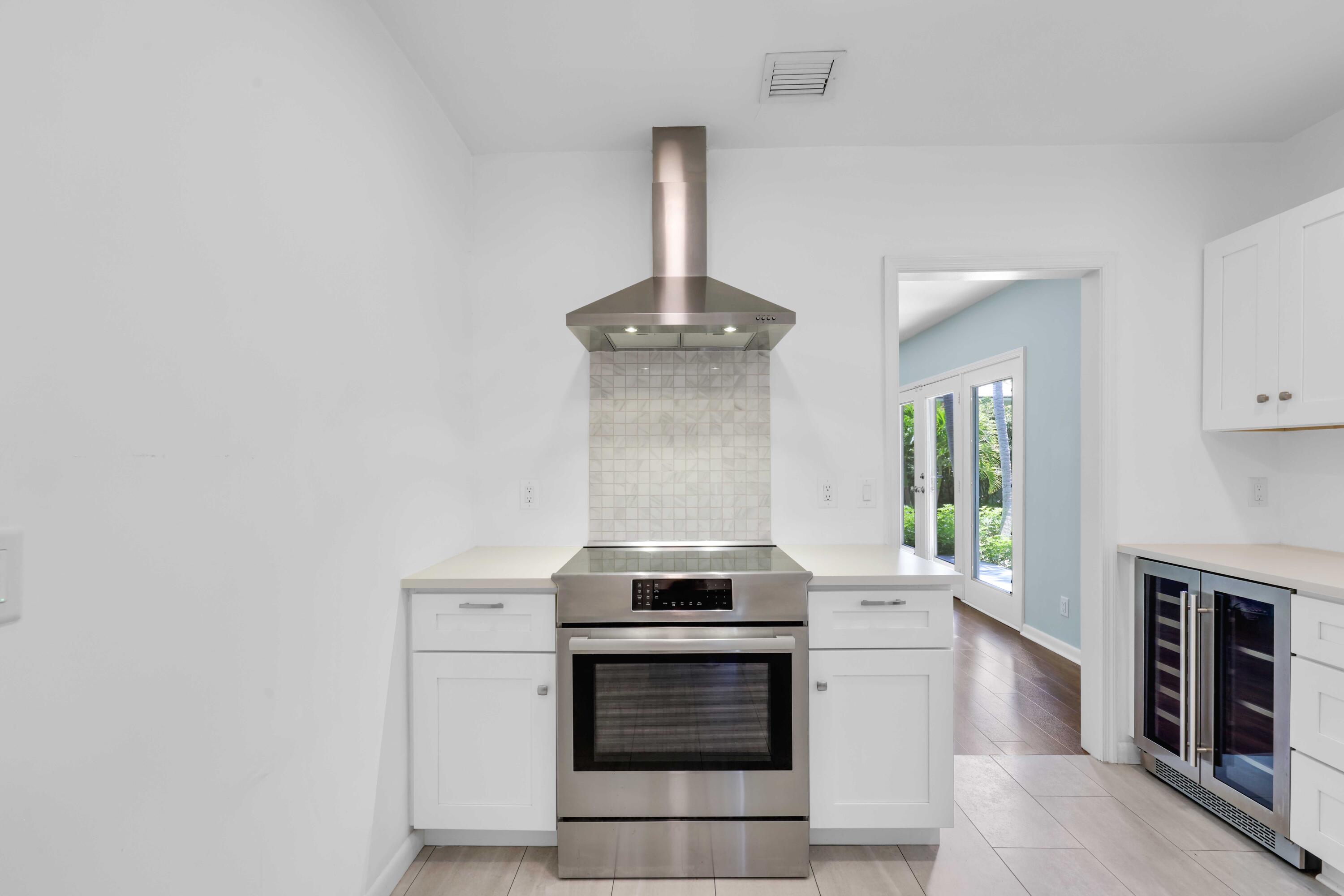 BELLO LIDO - Residential Lease
