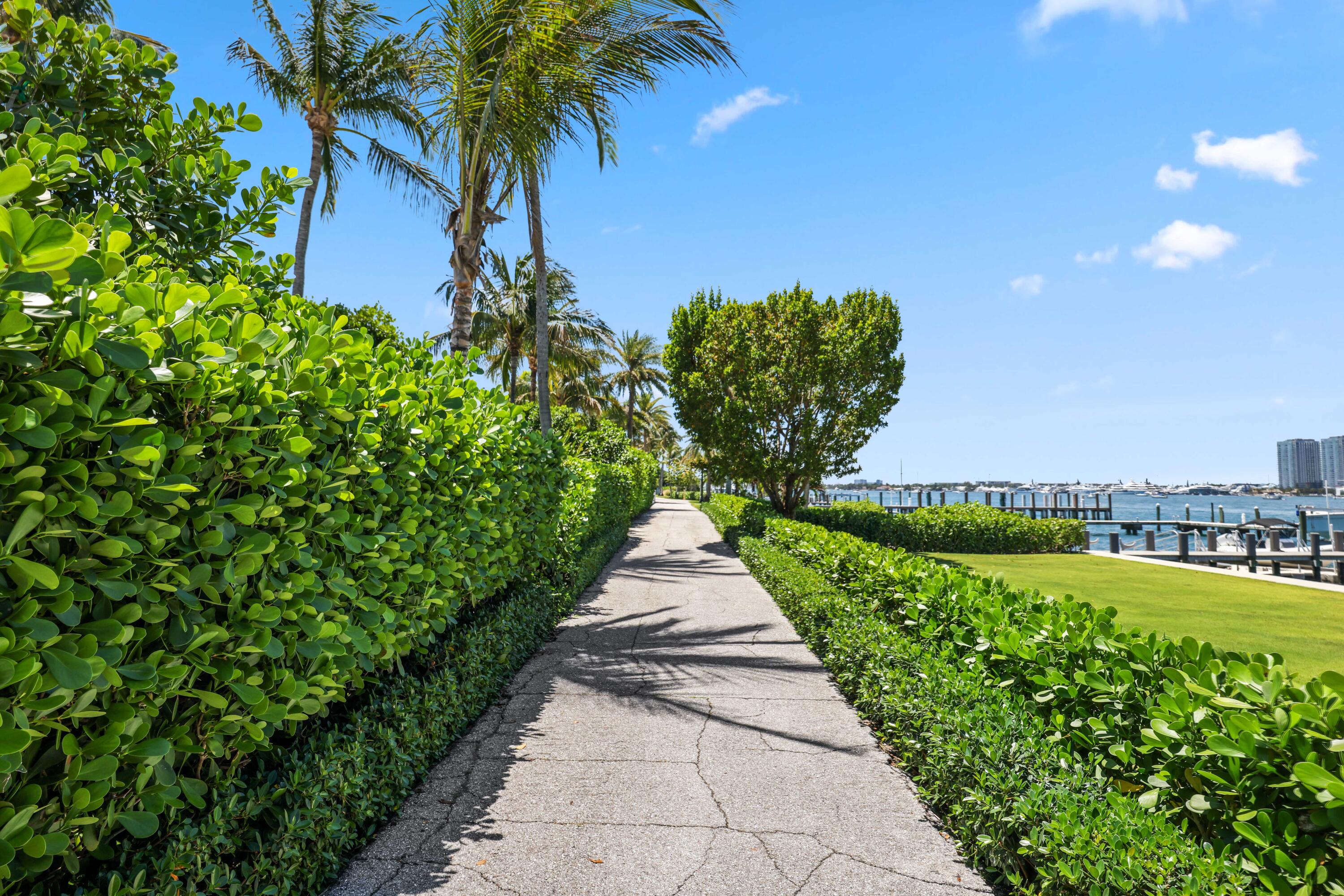 BELLO LIDO - Residential Lease
