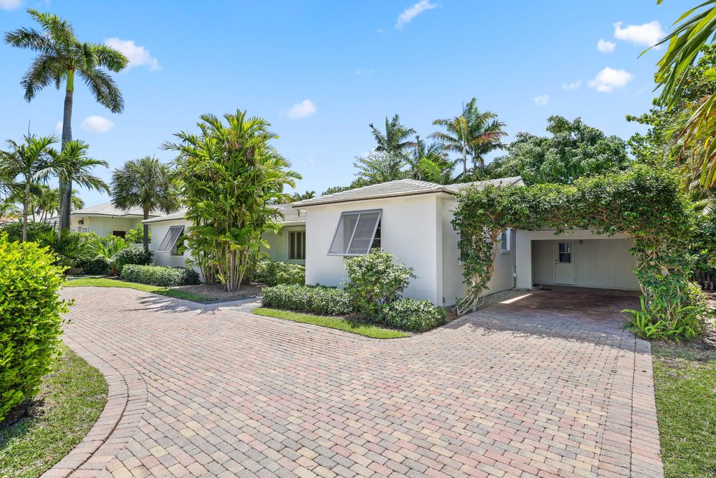 Photo of 246 Merrain Road, Palm Beach, FL 33480 (MLS # B26018315)