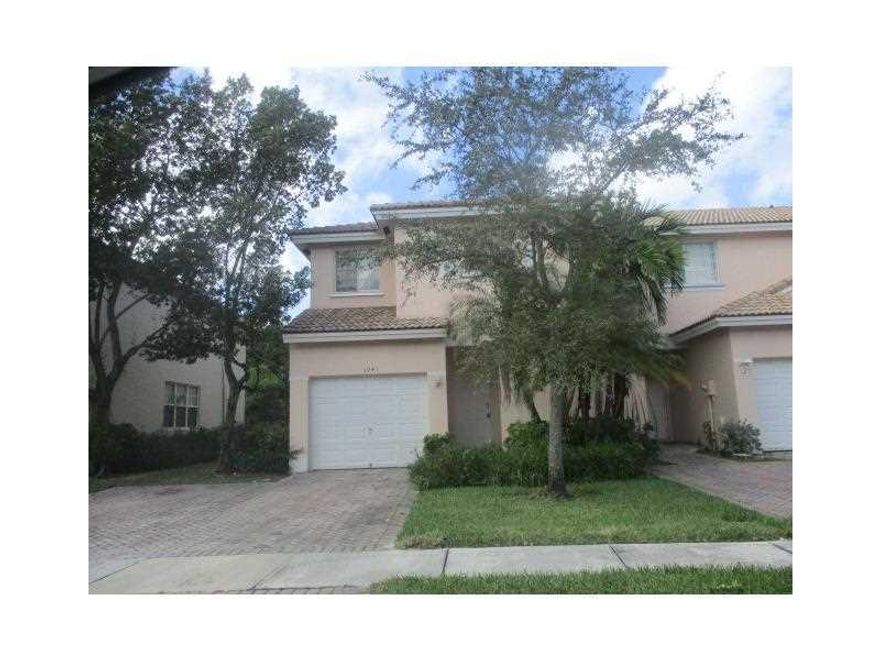 PROPERTY IS NOW UNDER AUCTION TERMS. Finance Options by Greenlight Loans NMLS #2119-See attached PQ Info Sheet. CANAL FRONT TWNHSE, FEATURES 4 BEDS/2.5 BATHS, FAMILY ROOM, 1-CG, CARPET & CERAMIC FLOOR. NEEDS SOME TLC BUT HAS GREAT POTENTIAL. SOLD AS IS. I T'S ENCOURAGED OFFERS INCLUDE POF & PRE-APPROVAL LETTER, IF FINANCED. BUYER'S RESPONSIBLE TO VERIFY HOA FEES, RULES, REGULATIONS, ETC. SELLER/BROKER HAS NO PRIOR HISTORY, NO HOA DOCS & NO DISCLOSURES. PET FRIENDLY, LOW HOA FEES. CALL OFFICE FOR MORE INFO.