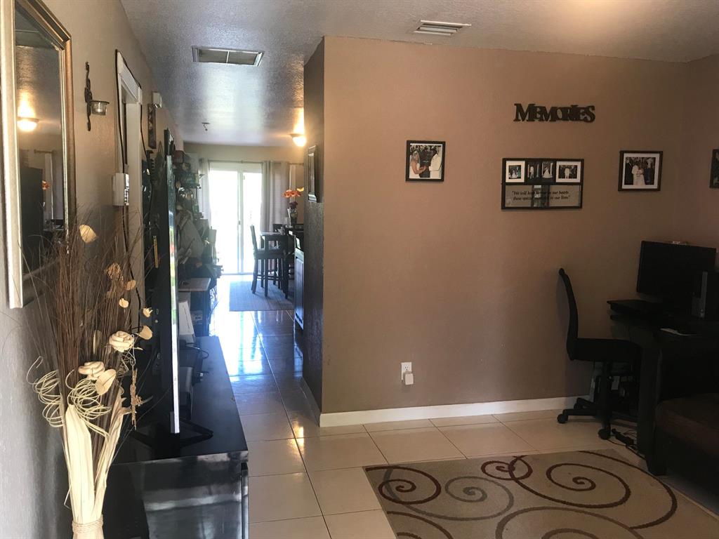 PALM BEACH FARMS CO 7 - Residential