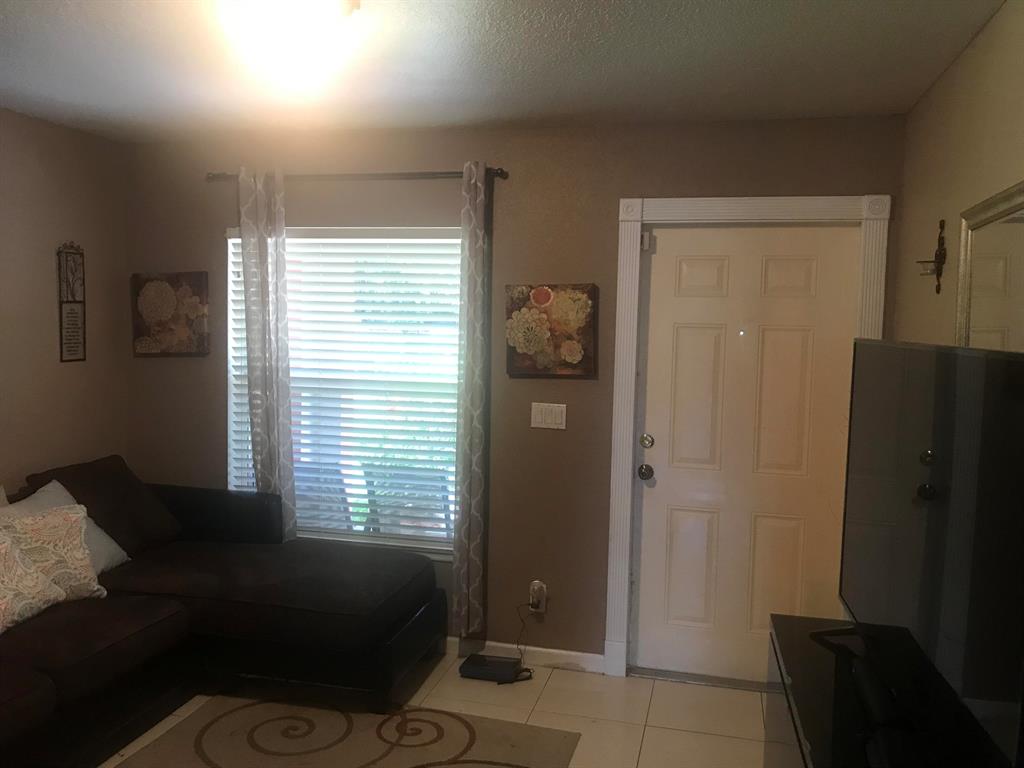 PALM BEACH FARMS CO 7 - Residential