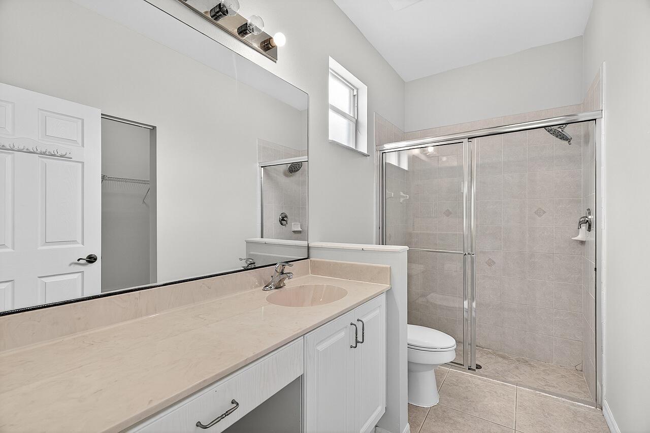 LAKE FOREST POINTE - Residential