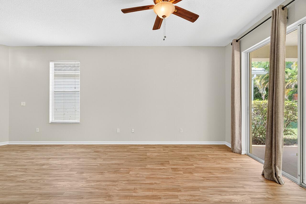 LAKE FOREST POINTE - Residential