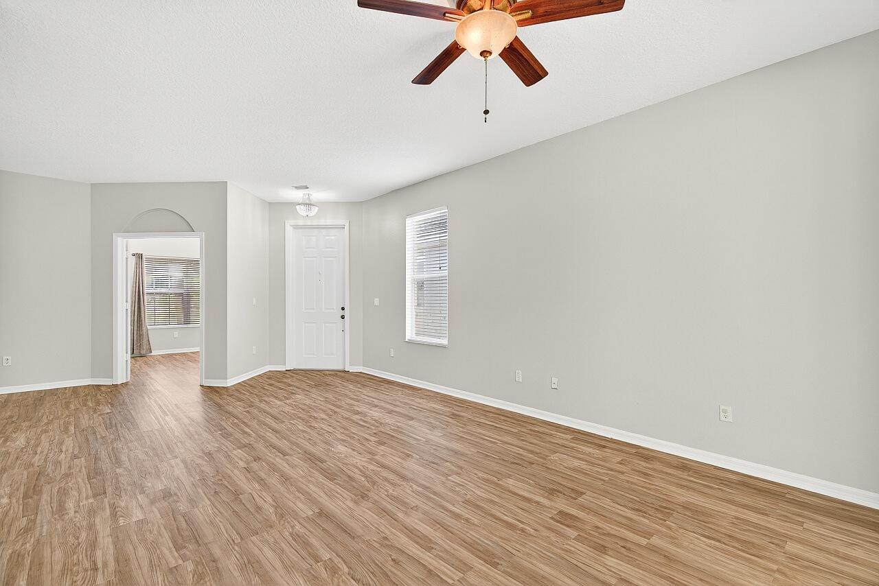 LAKE FOREST POINTE - Residential