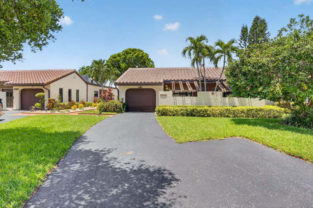 Photo of 21877 Arriba Real Real, Boca Raton, FL 33433 (MLS # B26058849)