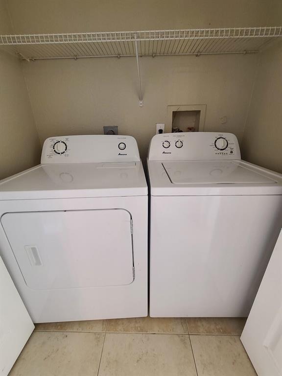 PALM BEACH PLACE CONDO - Residential Lease