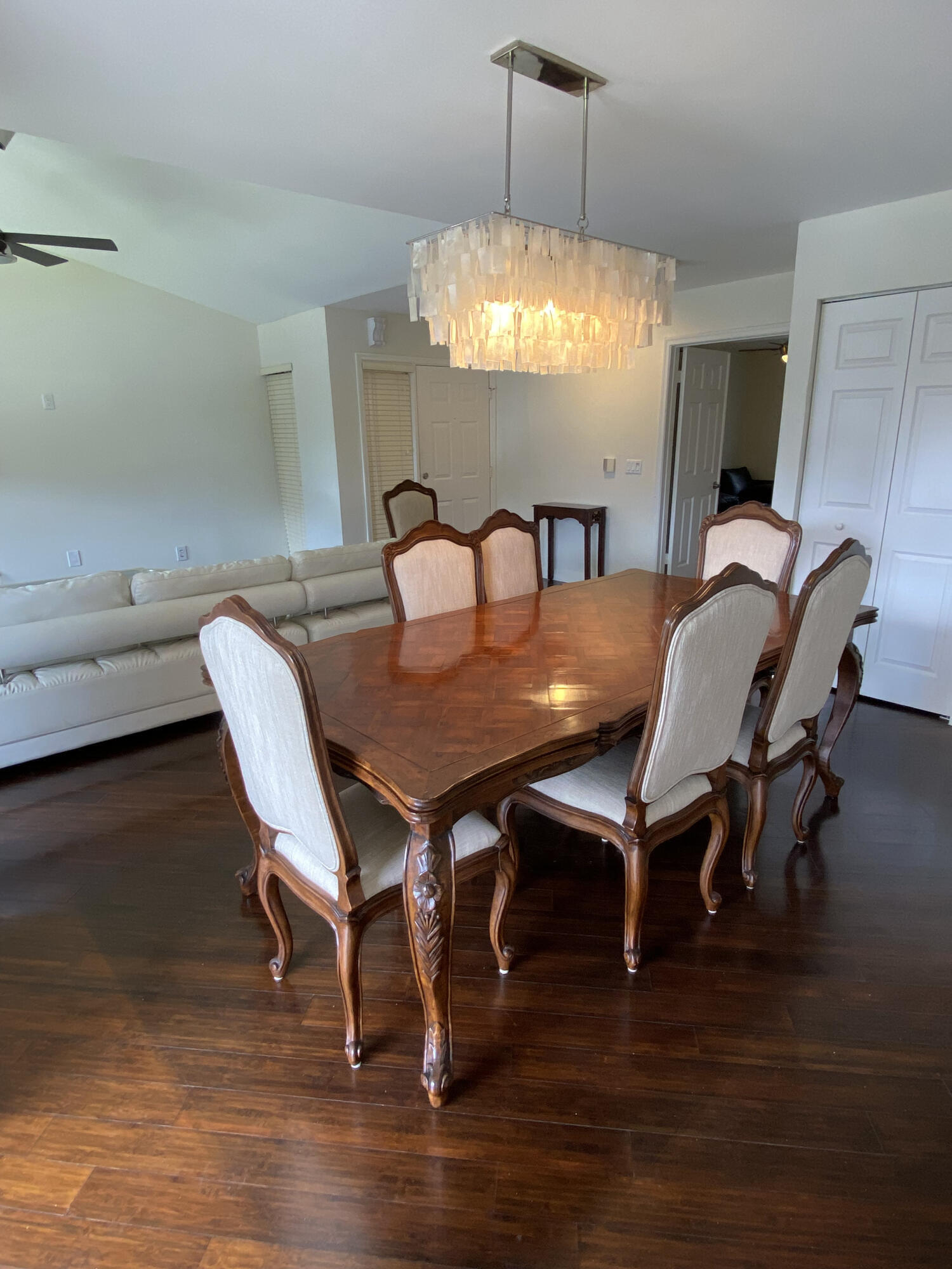 COACH HOUSES OF TOWN PLACE CONDO - Residential