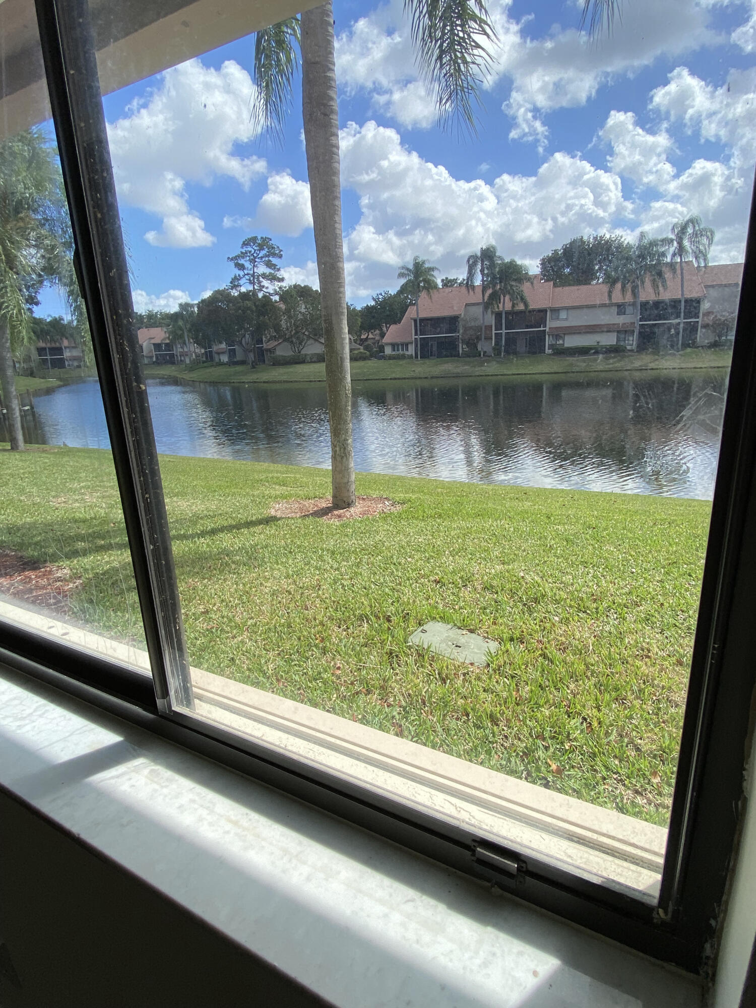 COACH HOUSES OF TOWN PLACE CONDO - Residential