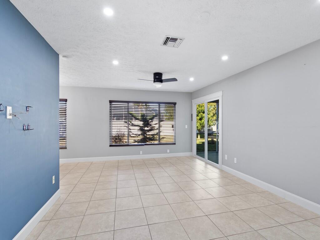 1365 SW Parma Avenue