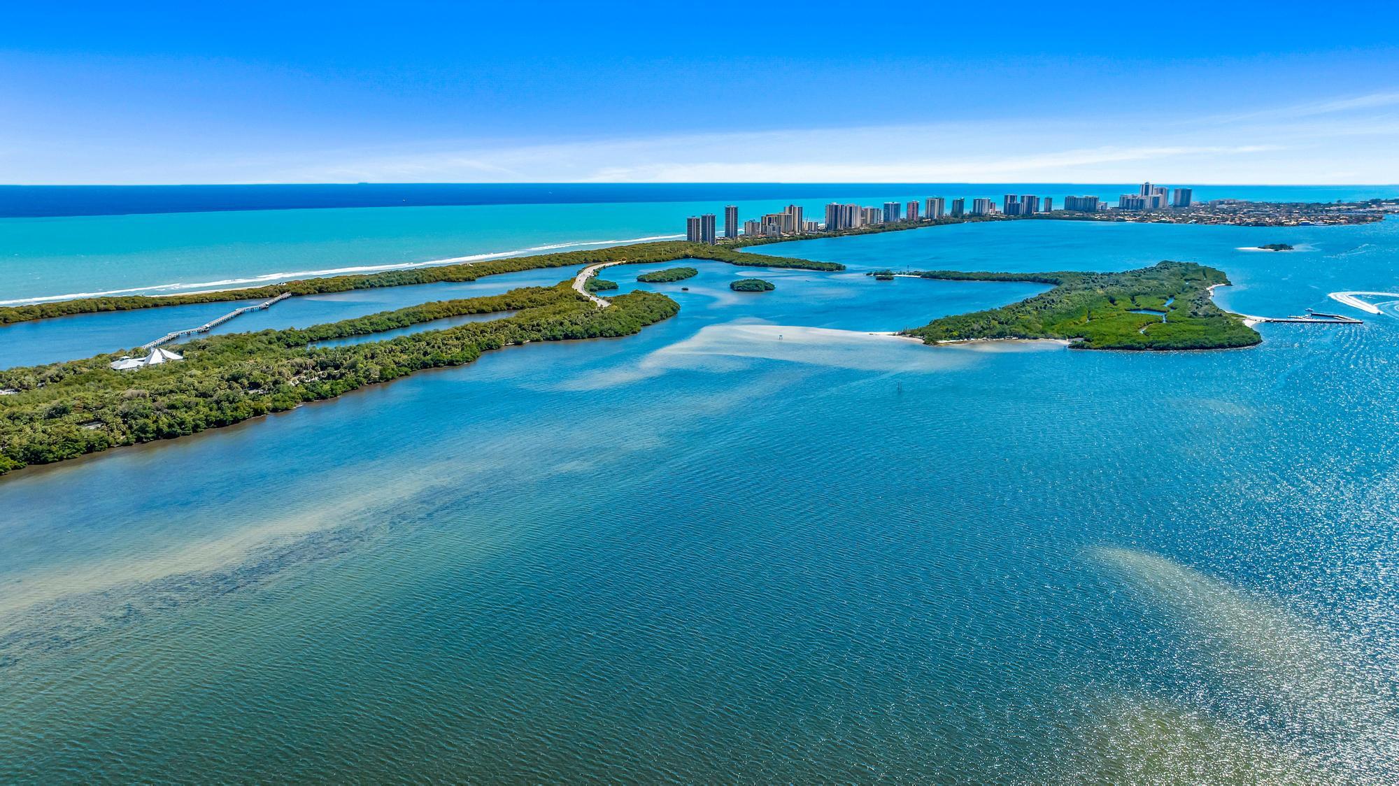 YACHT HARBOUR LANDINGS CONDO - Residential