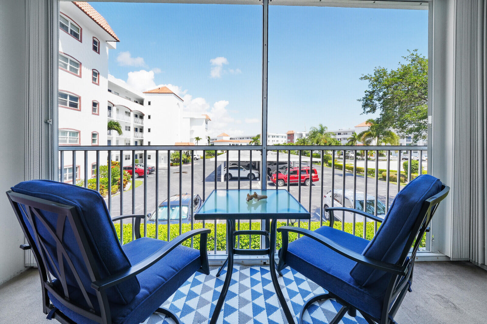 YACHT HARBOUR LANDINGS CONDO - Residential