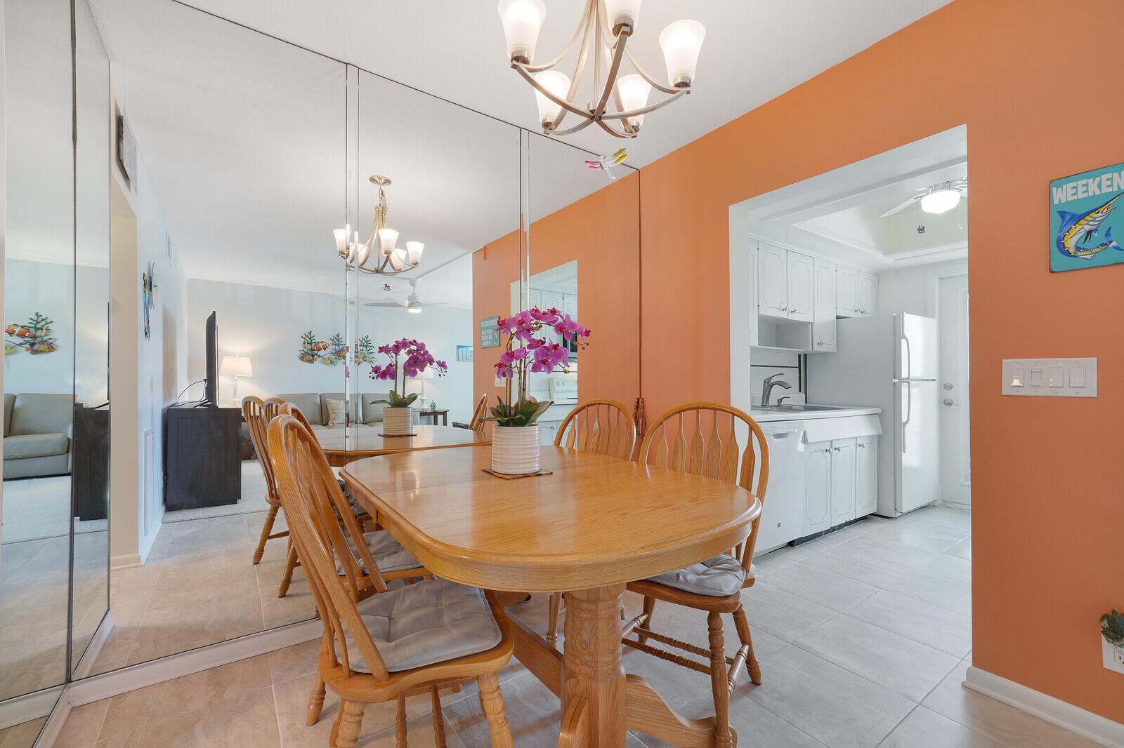 YACHT HARBOUR LANDINGS CONDO - Residential