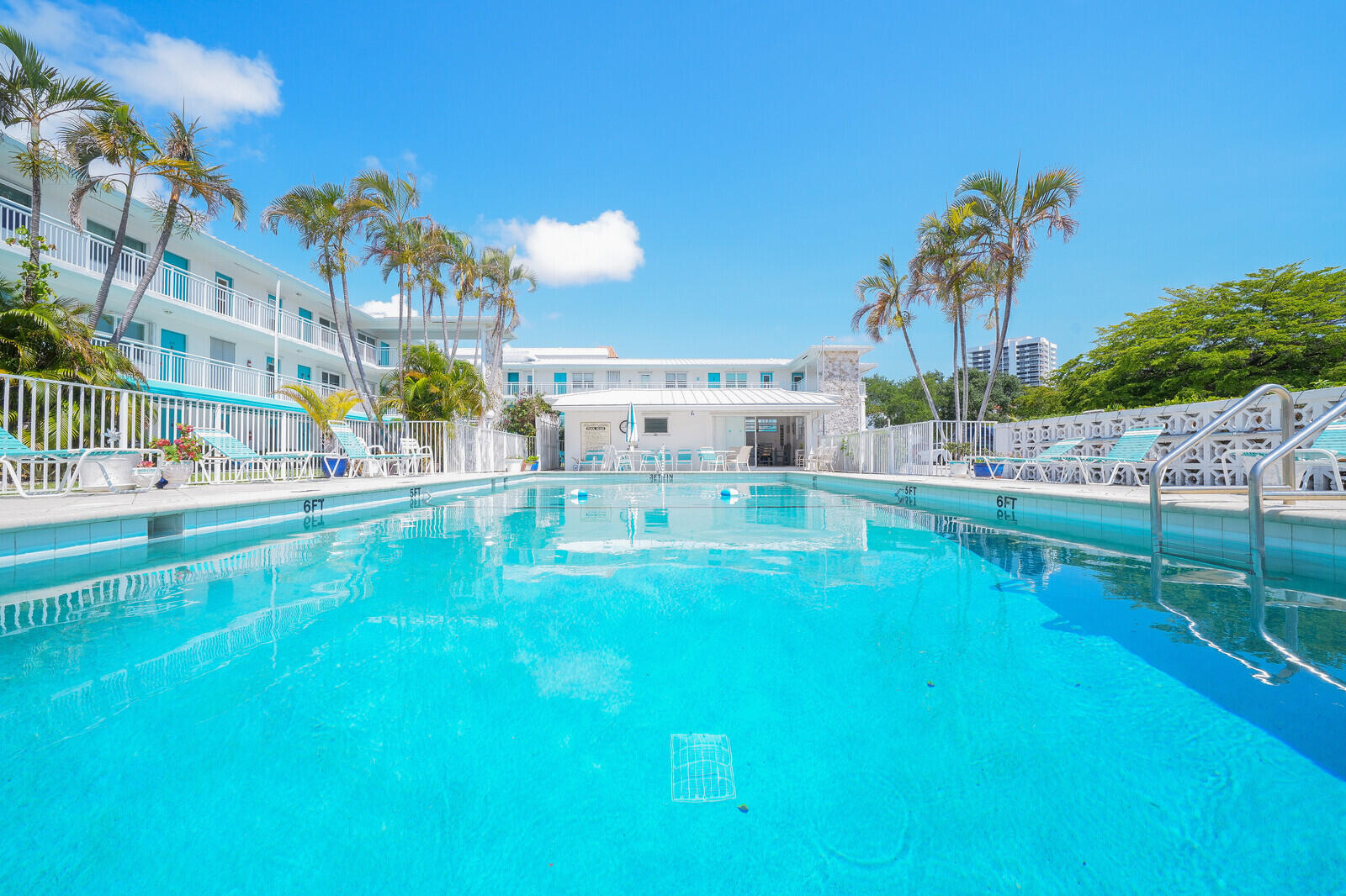 YACHT HARBOUR LANDINGS CONDO - Residential