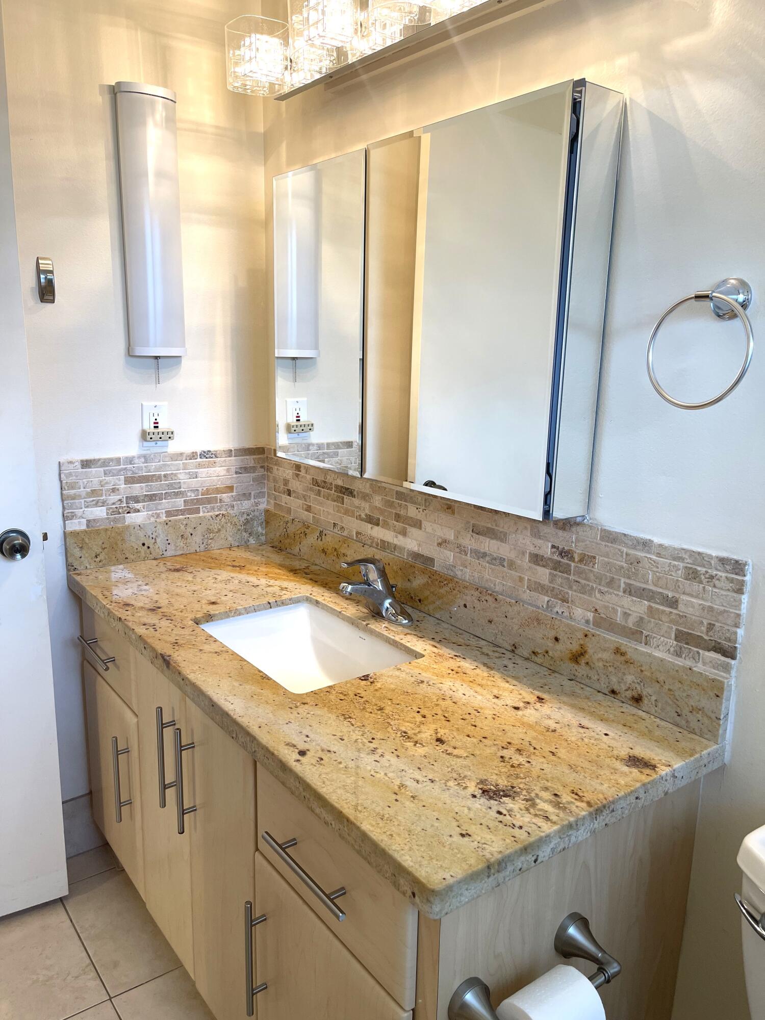 HIGH POINT OF DELRAY WEST CONDO SEC 1&2 - Residential