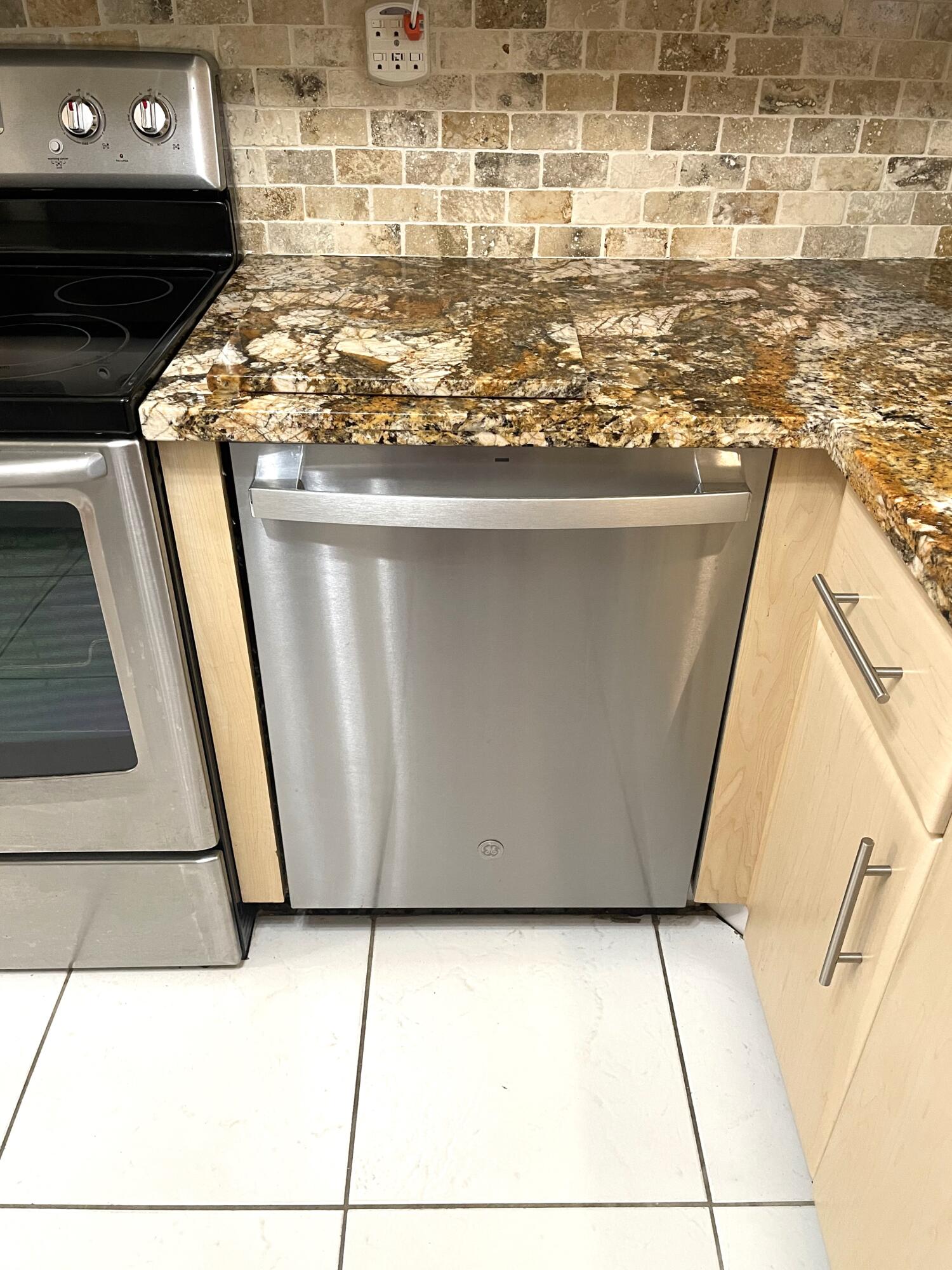 HIGH POINT OF DELRAY WEST CONDO SEC 1&2 - Residential