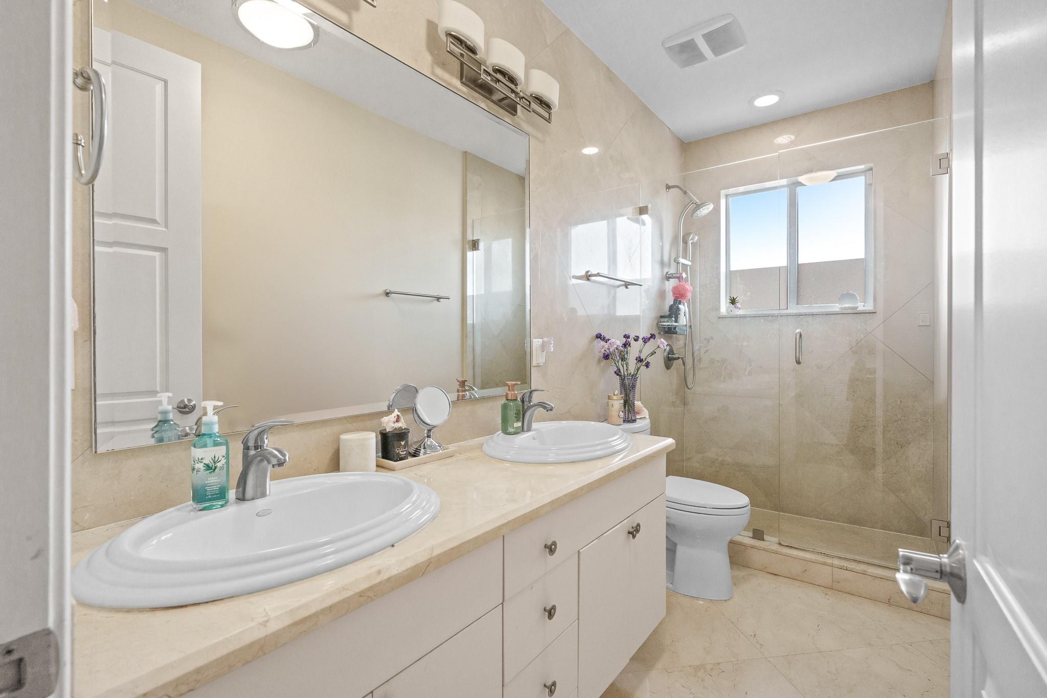 LANDINGS FIRST SEC - Residential