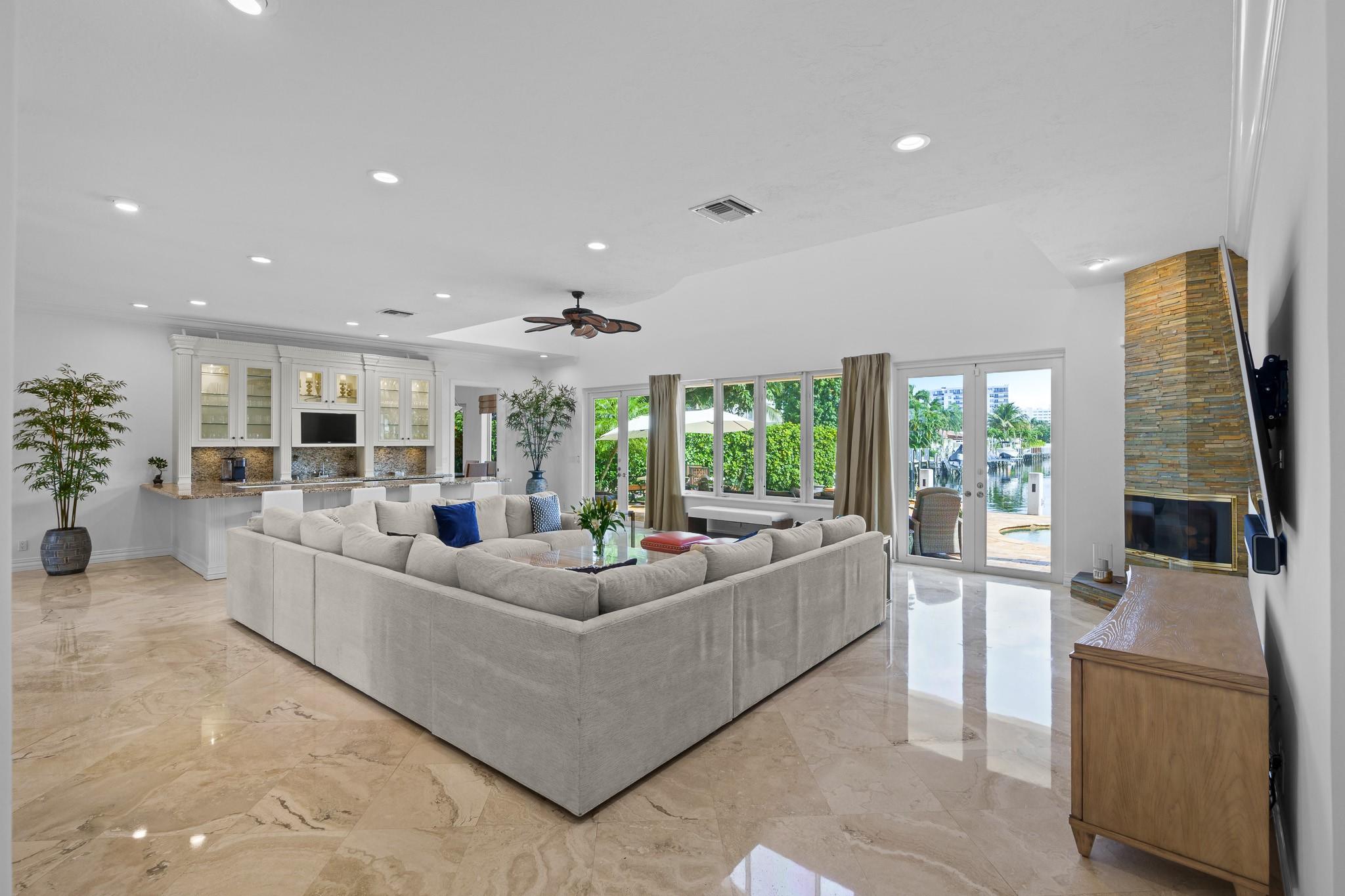 LANDINGS FIRST SEC - Residential