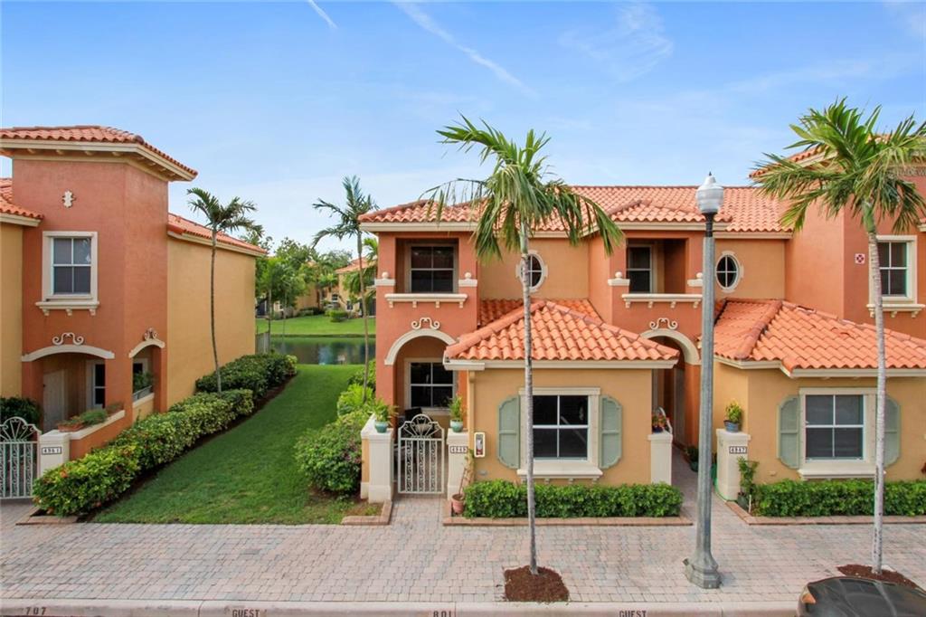 Villas at Harbor Isles - Residential