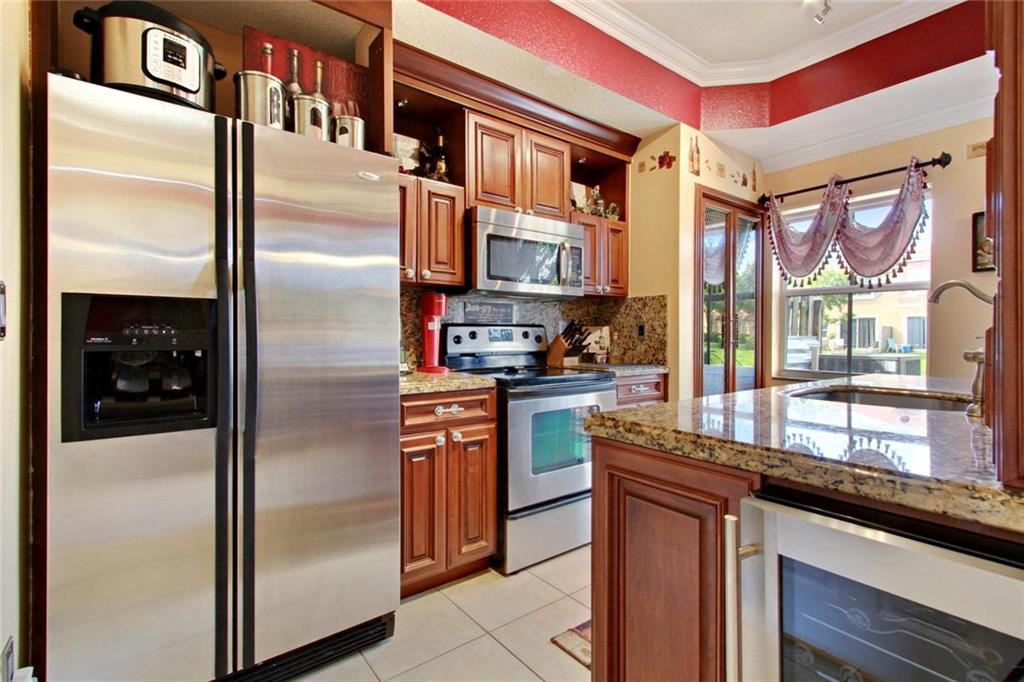 Villas at Harbor Isles - Residential