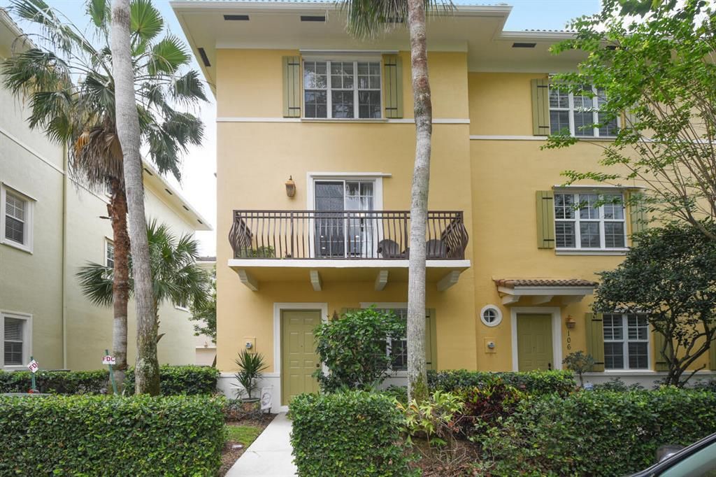 Photo of 108 Osceola Lane, Jupiter, FL 33458 (MLS # R10714769)