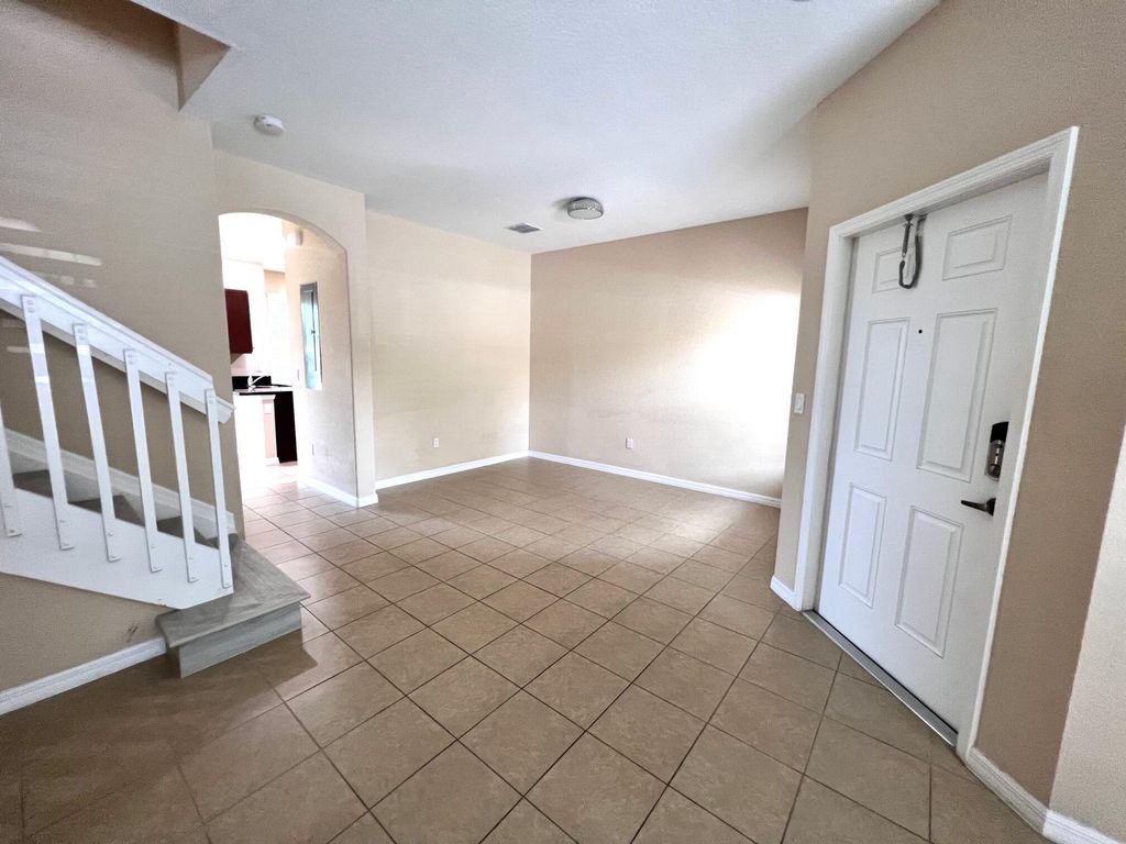 Photo of 326 Lake Monterey Circle, Boynton Beach, FL 33426 (MLS # R10904453)