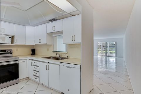 Tiny photo for 2305 Lucaya Lane #G1, Coconut Creek, FL 33066 (MLS # B26011462)