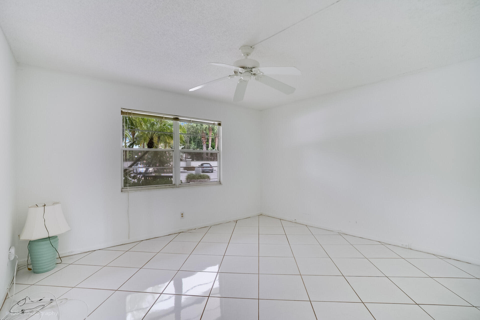 LUCAYA VILLAGE 1-E CONDO - Residential