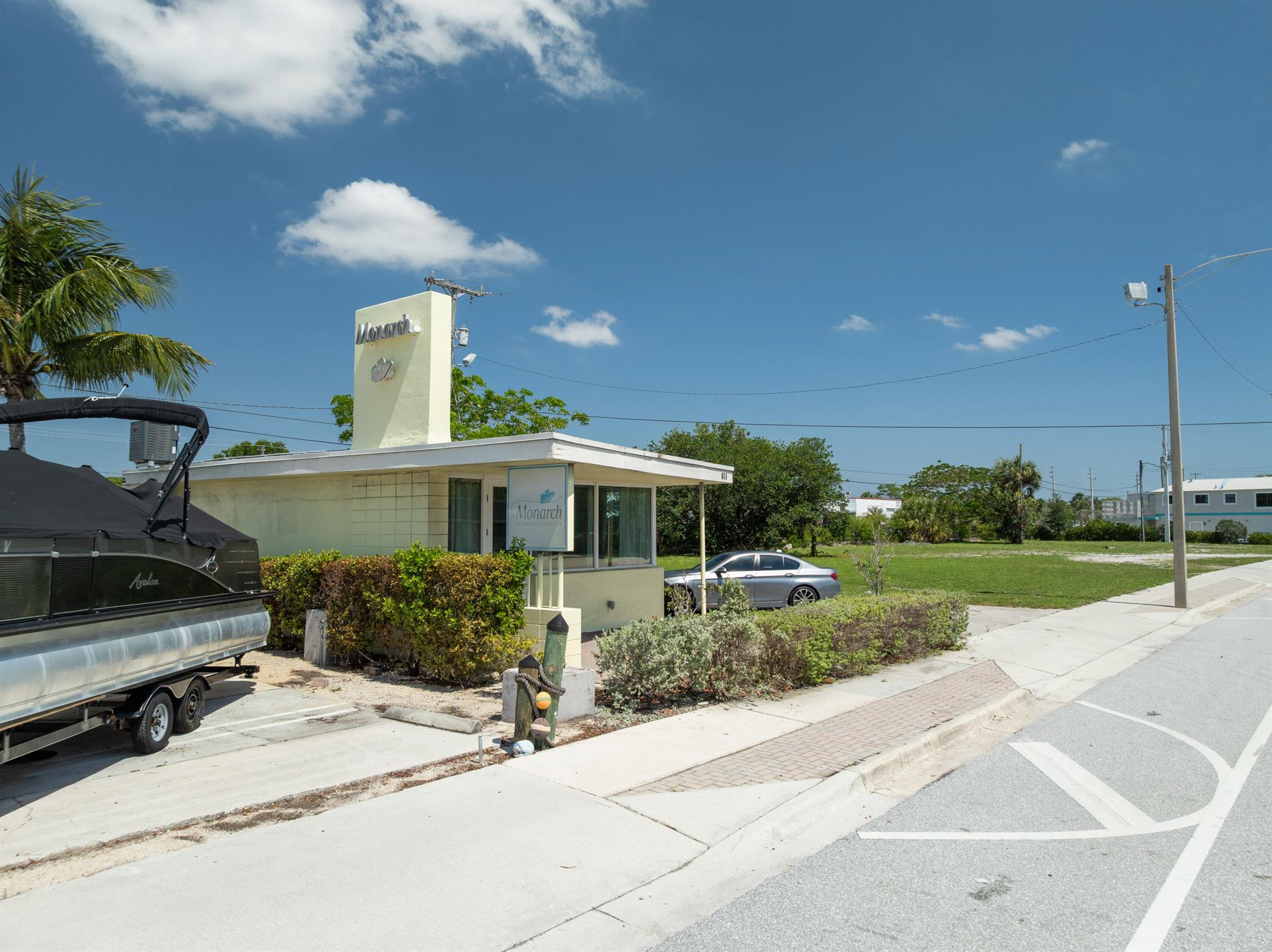 805 N Federal Highway